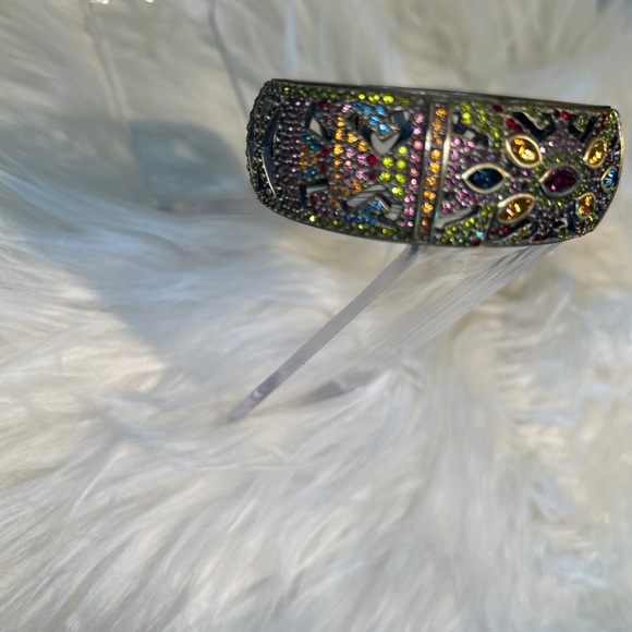 Heidi Daus PeekaBoo Watch. Encrusted SwarovskiCrystals. Vibrant Gem Stone Colors - Picture 2 of 13